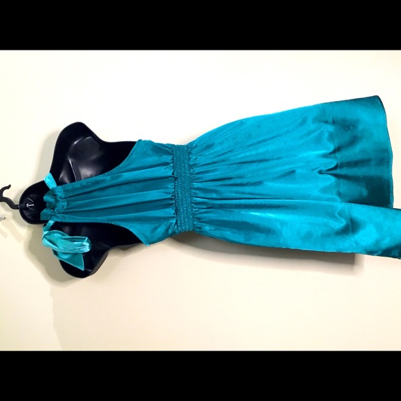 Turquoise dress - Picture 2 of 3